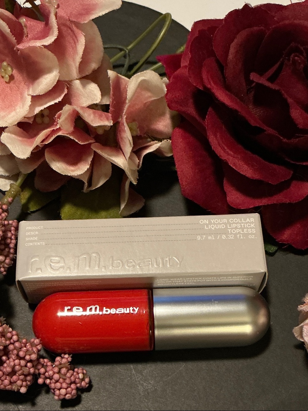 R.E.M BEAUTY LIQUID LIPSTICK (TOPLESS)